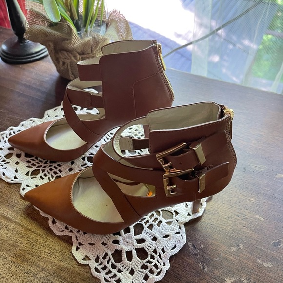 MICHAEL Michael Kors brown shoes, like new . Perfect condition size 8 - Picture 8 of 15